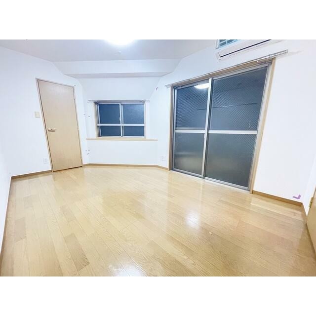 (居間)
