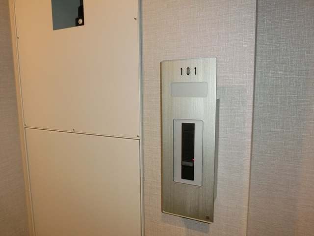 ※写真は同タイプ住戸です。(玄関)