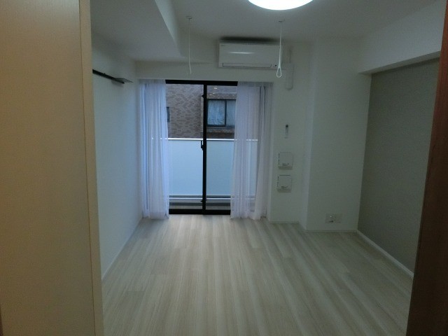 ※写真は同タイプ住戸です。(居間)