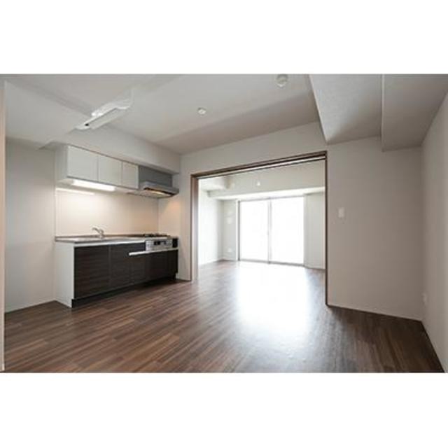※写真は同タイプ住戸です。(居間)