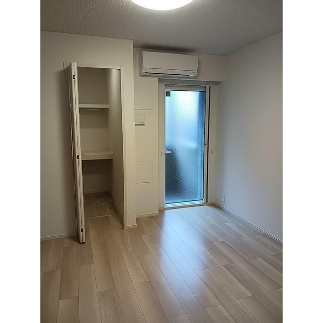 (居間)