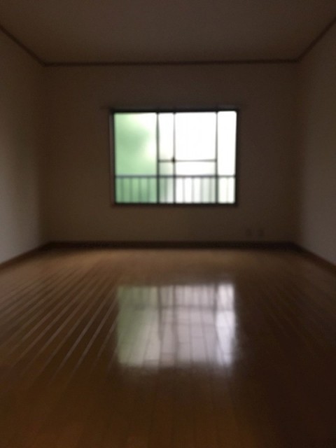 (居間)