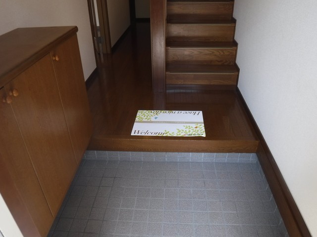 (玄関)