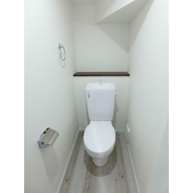 嬉しいバス・トイレ別♪ウォシュレット設置可能！(内装)