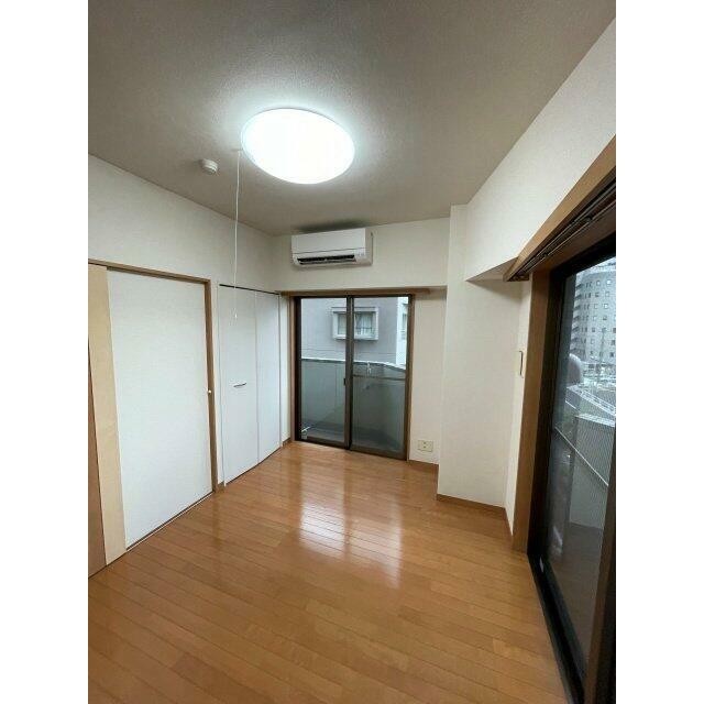 (居間)