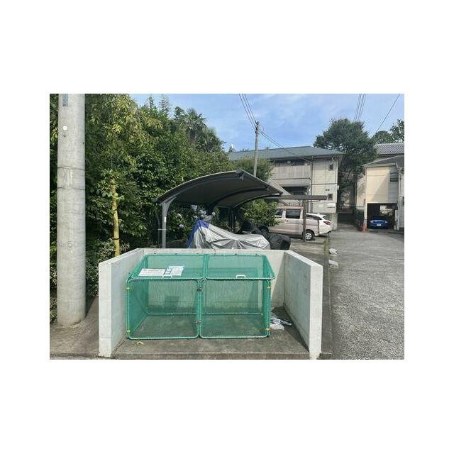 ゴミ置き場有