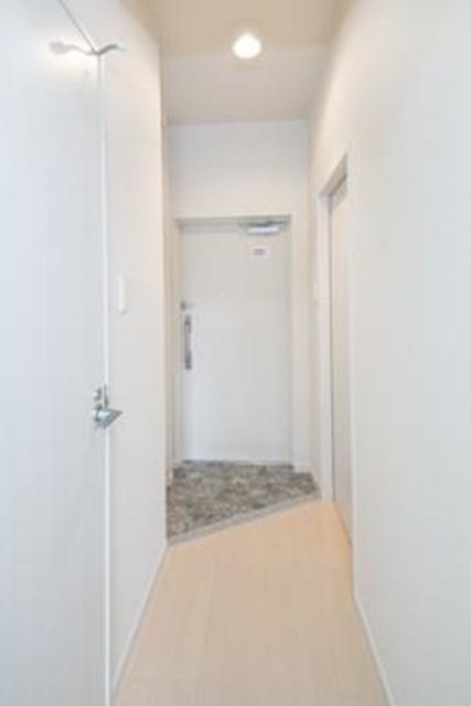 ※写真は同タイプ住戸です。(玄関)