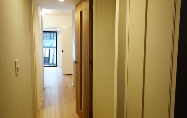 ※写真は同タイプ住戸です。(玄関)