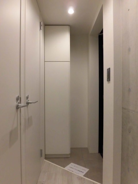 (玄関)
