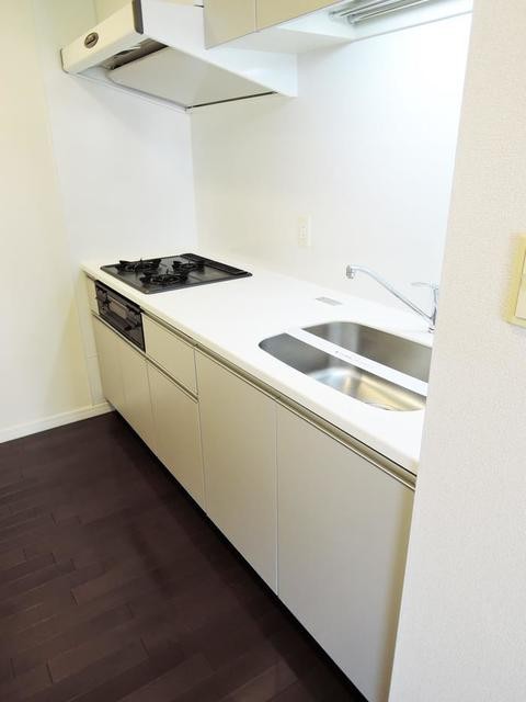 ※写真は同タイプ住戸です。(キッチン)