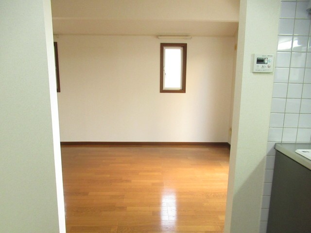 (居間)