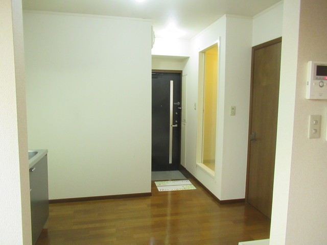 (居間)