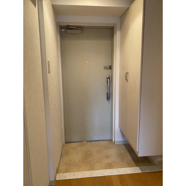 (玄関)