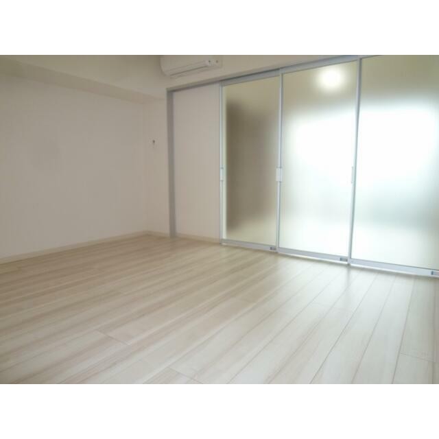 (居間)