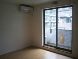 (居間)