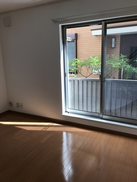(居間)