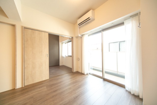 ※写真は同タイプ住戸です。(居間)
