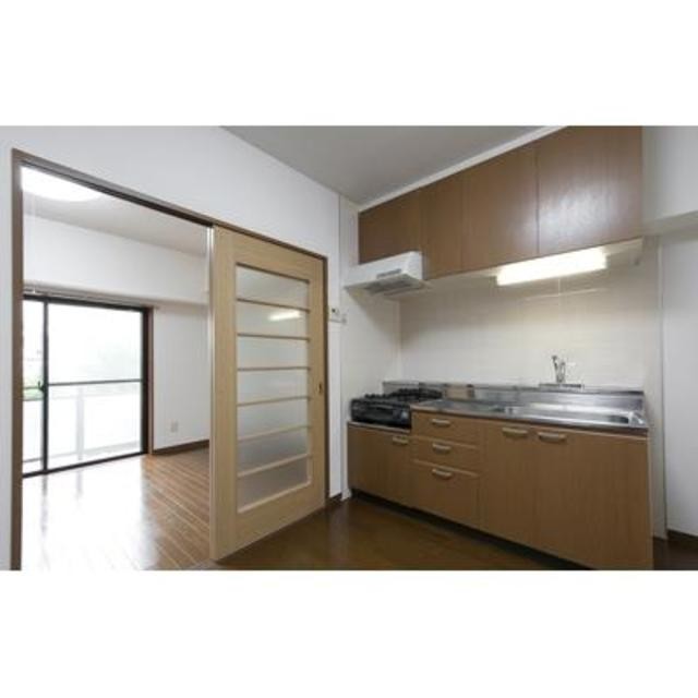 ※写真は同タイプ住戸です。(居間)