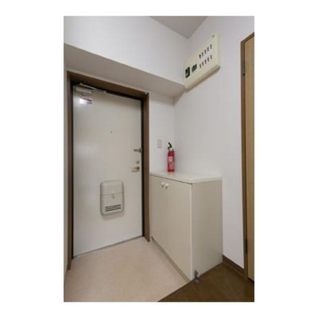 ※写真は同タイプ住戸です。(玄関)