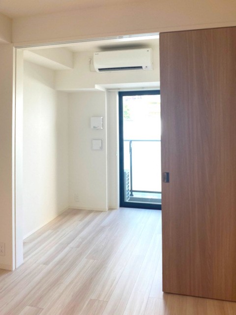 ※写真は同タイプ住戸です。(居間)