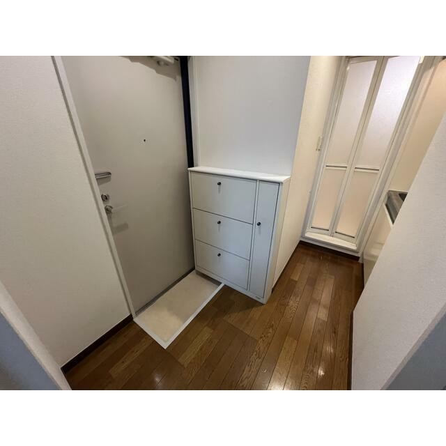 (玄関)