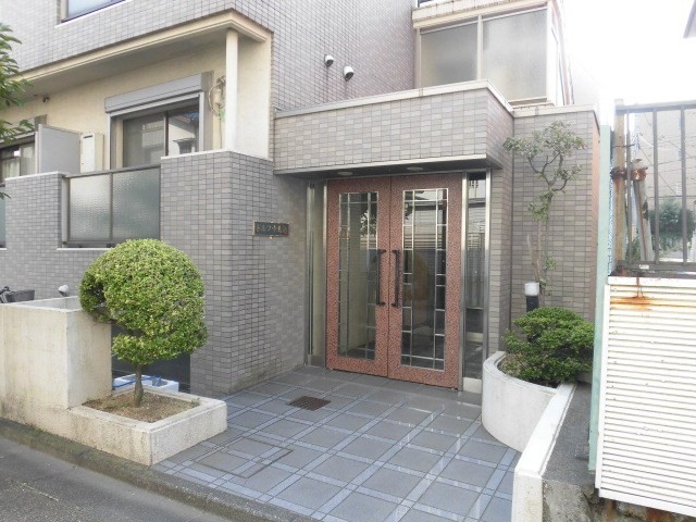 (玄関)