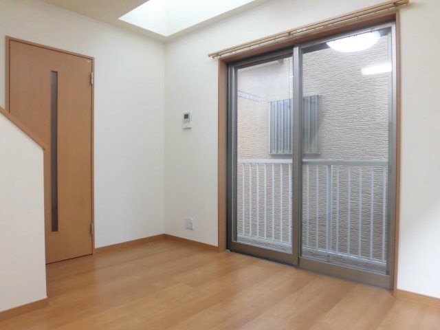 (居間)