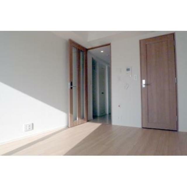 ※写真は同タイプ住戸です。(居間)