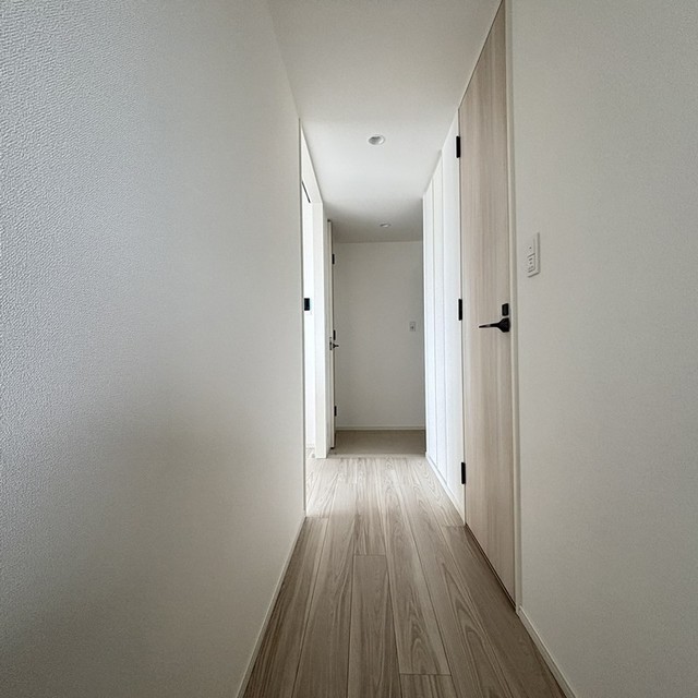 ※写真は同タイプ住戸です。(玄関)