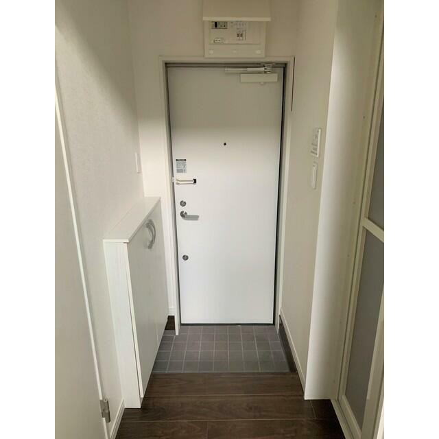 (玄関)
