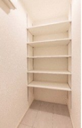 (玄関)