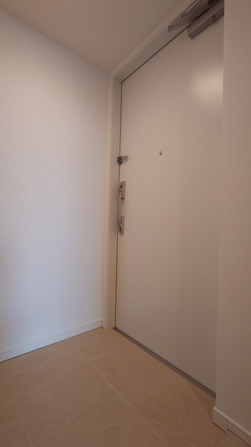 ※写真は同タイプ住戸です。(玄関)