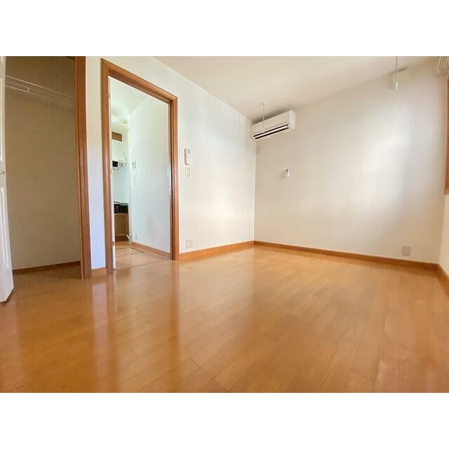 (居間)