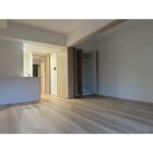 ※写真は同タイプ住戸です。(居間)