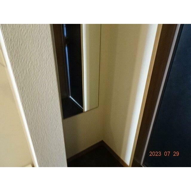 同仕様写真を含む(玄関)