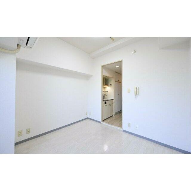 (居間)