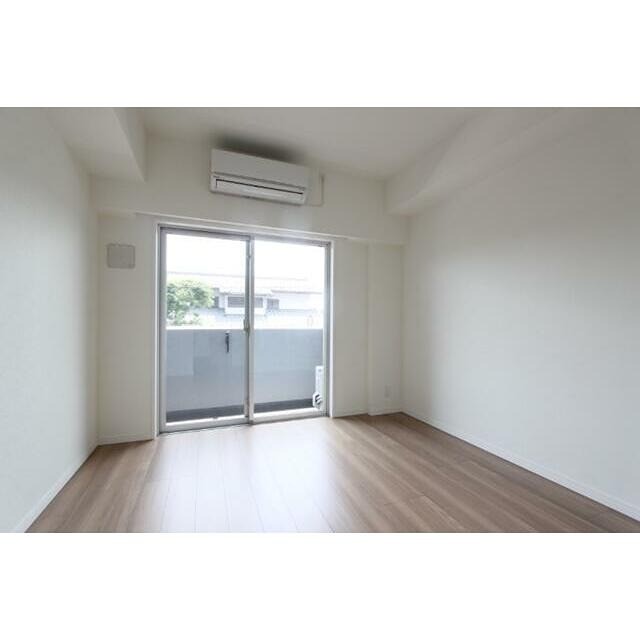 ※同仕様写真含む(居間)