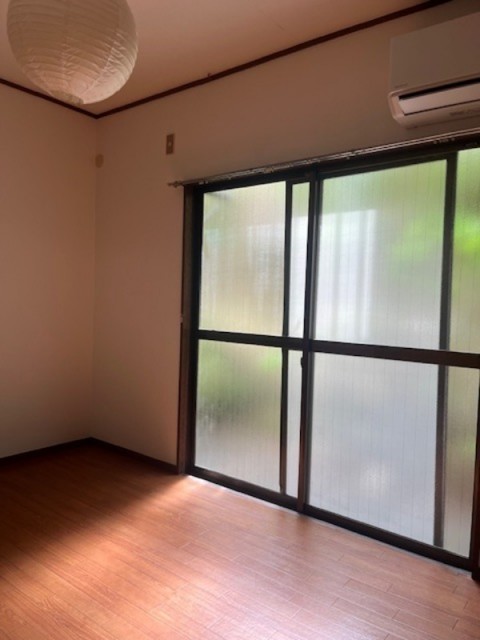 (居間)