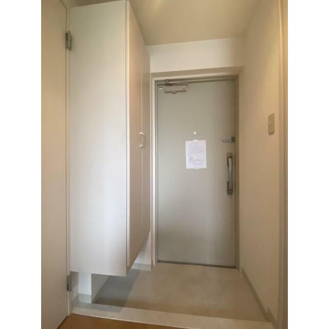 (玄関)