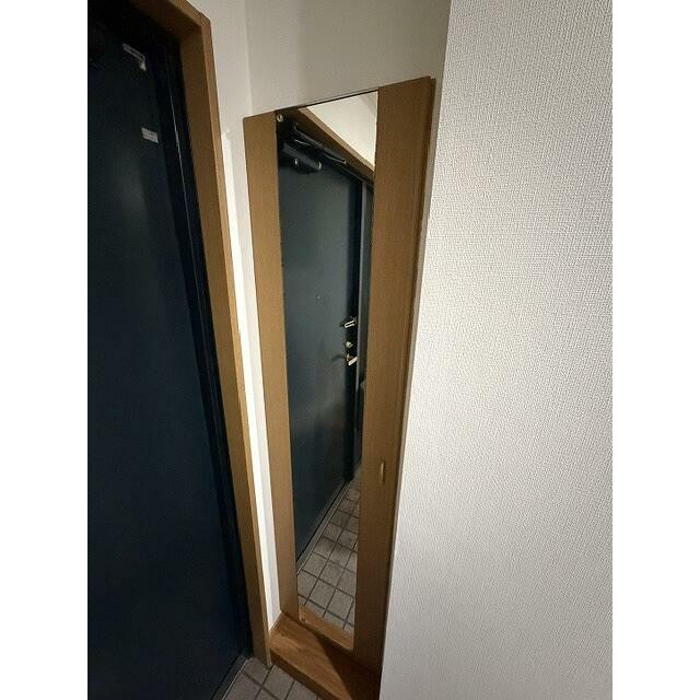 (玄関)