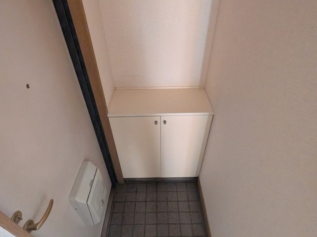 (玄関)
