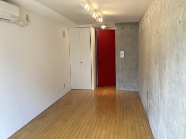 (居間)