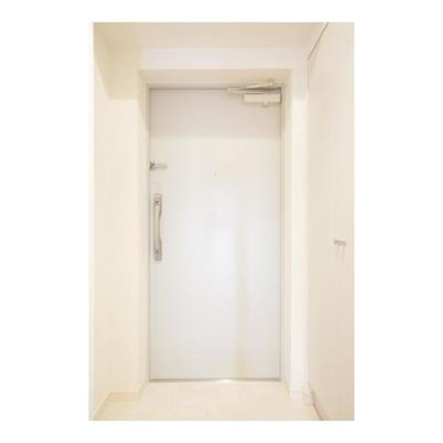 ※写真は同タイプ住戸です。(玄関)