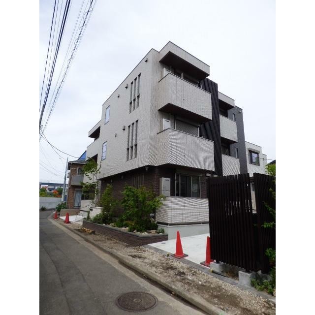 横浜市港北区樽町3丁目 【賃貸居住】アパート
