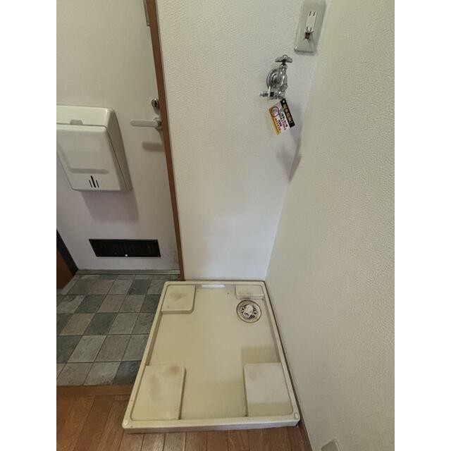 室内洗濯機置場。※別部屋参考画像になります。