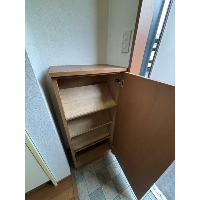 シューズボックス。※別部屋参考画像になります。(玄関)