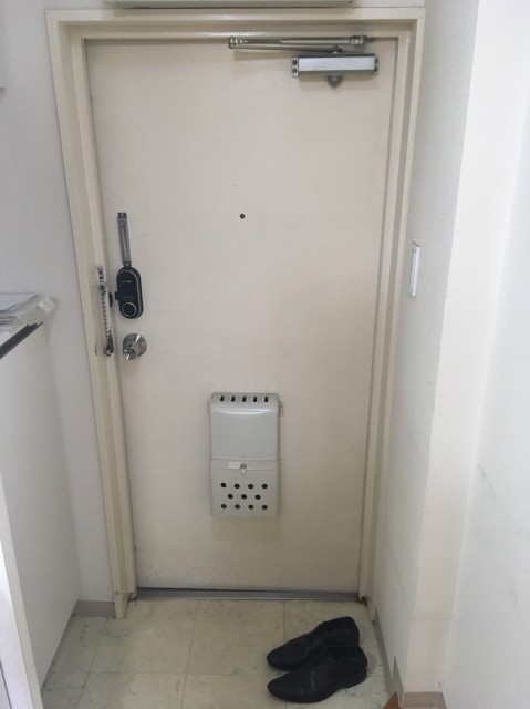 (玄関)