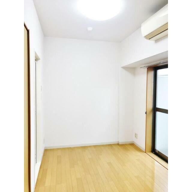 (居間)