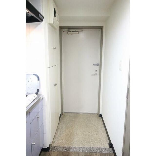 (玄関)