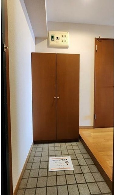 (玄関)